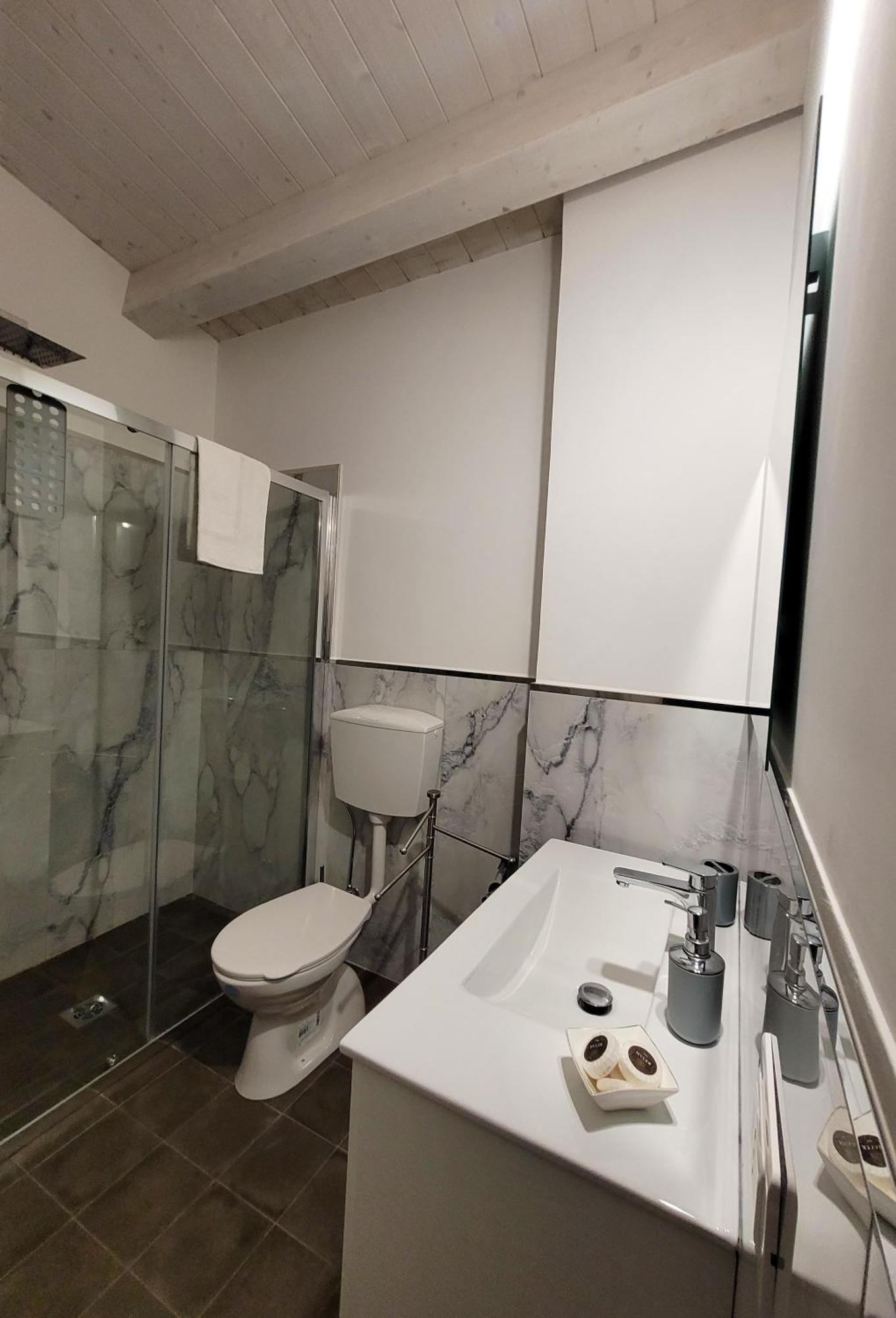 B&B Loft Famiglia Arezzo Ragusa Bagian luar foto